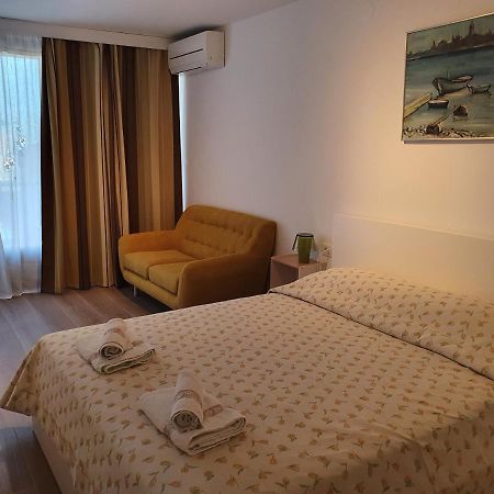 Apartment Sincic Новиград Экстерьер фото